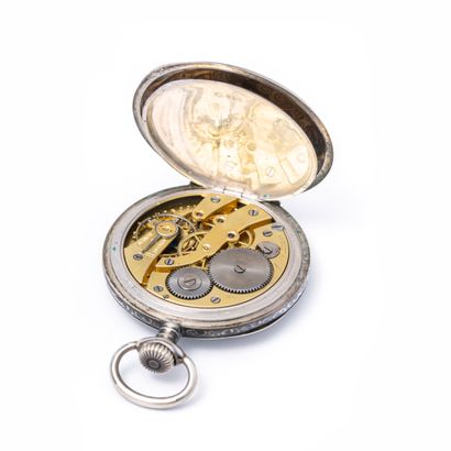null ALCALA

Silver 2nd title 800‰ pocket watch, round in shape, the niello case...