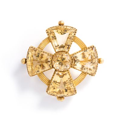 null 14K yellow gold 585‰ patté cross, set with citrines, fitted with an articulated...