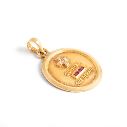 null AUGIS

18K yellow gold 750‰ medal, round shape, adorned with Rosemonde GÉRARD's...