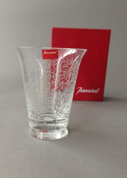 null 
BACCARAT




- 6 crystal glasses of three different sizes, model Nancy, some...