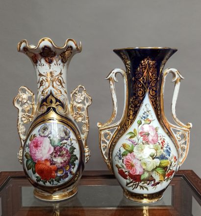 null BAYEUX and others

Lot including two ovoid porcelain vases with handles, with...