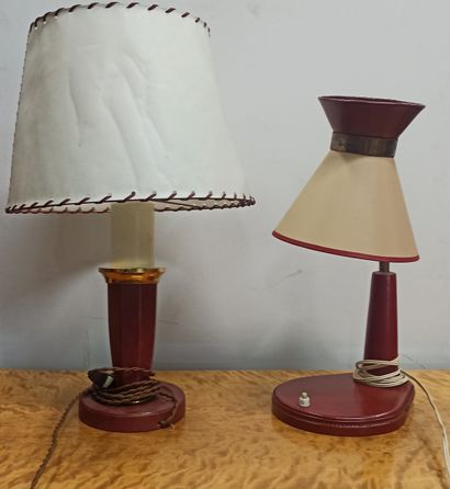 Lot including: 

- Desk lamp in brass and...