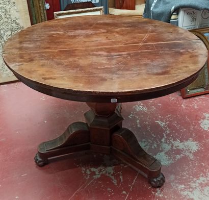 Mahogany and mahogany veneer table, baluster...