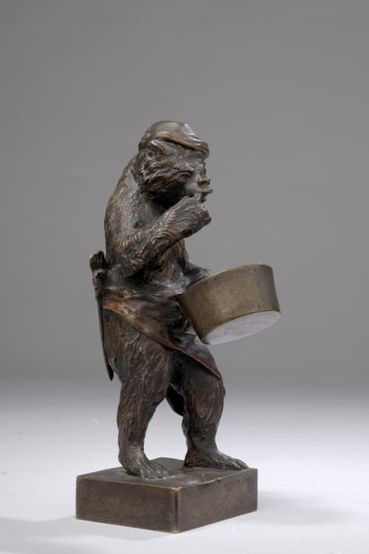 null Christophe FRATIN (1801-1864)

Bear in "Lent

About 1900

Bronze with a golden...