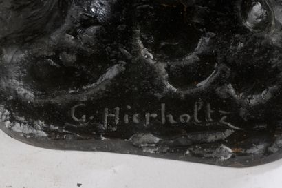 null Gustav Adolphe Hierholtz (1877-1954) 

Éléphant arrachant une souche

Bronze...