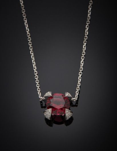 null GAREL - 18K white gold 750‰ necklace, adorned with a round garnet held in place...