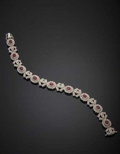 null 18K white gold bracelet 750‰, composed of elements set with rubies (treated)...