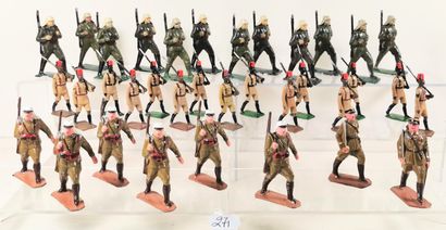 null BRITAINS - GM : Box "THE KING'S AFRICA RIFLES" (15 p.).
Legionnaires on march...