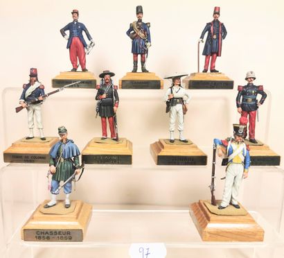 null EISENBACH - 1979-1981 : Huit figurines coloniales du Second Empire – Officiers...