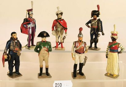 null G. VERTUNNI – 1950-1960 : Sept figurines 1er Empire dont NAPOLEON 1er – Artilleur...