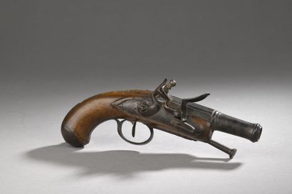 null SMALL FLINT POCKET PISTOL, barrel decorated with thunder flutes ending in a...