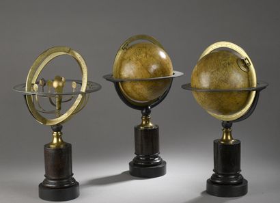 null SET OF THREE GLOBES with brass, pewter and cast iron structure:
- Planetary...