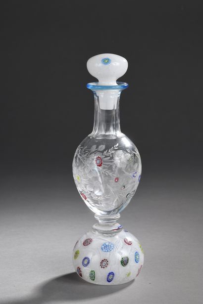 null SAINT LOUIS.
Crystal flask engraved on paperweight decorated with polychrome...