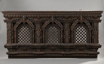 null ELEMENT OF ARCHITECTURE in carved wood decorated with geometric patterns in...
