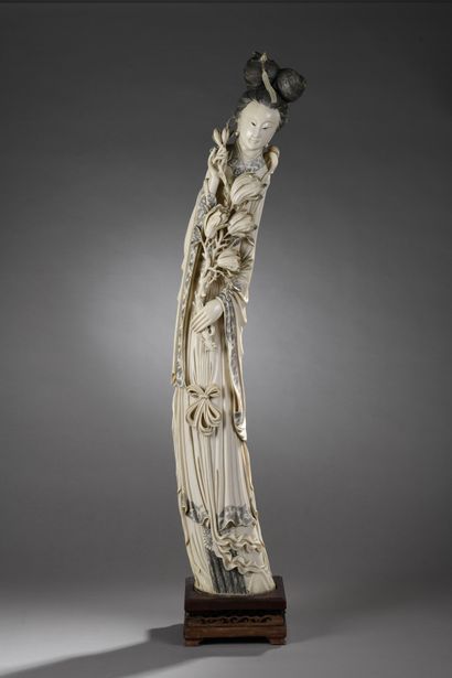 null STATUTE in carved ivory and heightened with ink, goddess of Spring standing,...