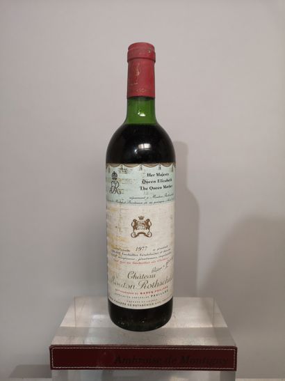 1 bouteille Château MOUTON ROTHSCHILD 1977...