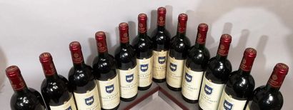 null 12 bouteilles Château SAINT LAURENT 1997 - Haut Médoc 
En caisse bois. 
1 étiquette...