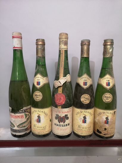 null 6 bouteilles ALSACE DIVERS Années 1960. 
EN L'ETAT