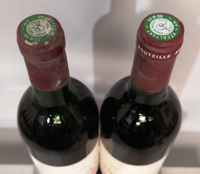 null 2 bouteilles Château LYNCH BAGES - 5e Gcc Pauillac 1985 et 1989 
Étiquettes...