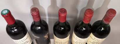 null 5 bouteilles Château HAUT MARBUZET - Saint Estèphe 2 de 1988, 1 de 1989, 1 de...