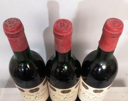 null 3 bouteilles CLOS FOURTET 1986 - Saint Emilion Grand Cru 
Étiquettes légèrement...