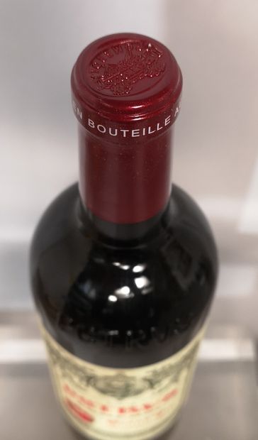 null 1 bouteille PETRUS 2009 - Pomerol
