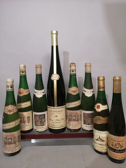 null 21 bottles (including 1 magnum) ALSACE DIVERS 
Riesling, Gewurztraminer, Pinot...
