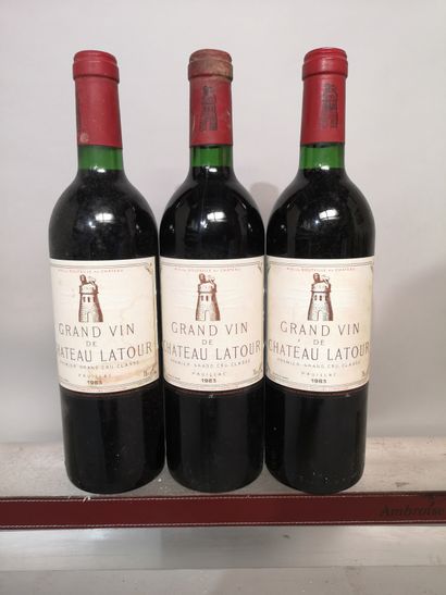 3 bouteilles Château LATOUR 1983 - 1er Gcc...