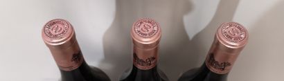 null 3 bouteilles Château HAUT BRION 2000 - 1er Grand Cru Classé Pessac Lèognan 
Étiquettes...