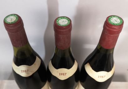 null 3 bouteilles POMMARD 1er Cru "Les Charmots" 1987 - PARIGOT Père Fils 
Étiquettes...