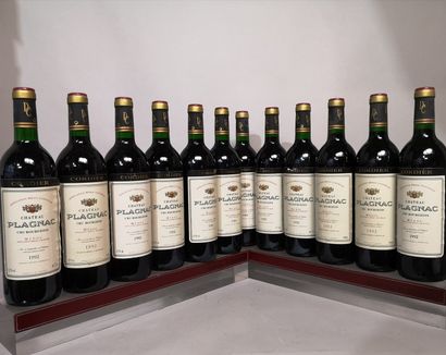 null 12 bouteilles Château PLAGNAC 1992 - Médoc 
Étiquettes légèrement griffées.
