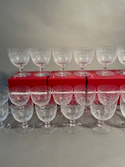 null BACCARAT, Rohan model, part of crystal service including : 
6 liqueur glasses,...