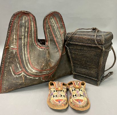 null Lot including: slippers, bag and basket
Work of North Africa