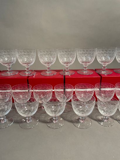 null BACCARAT, modèle Rohan, partie de service en cristal comprenant : 
6 verres...