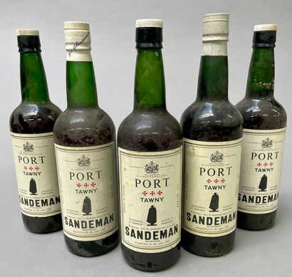 null 5 bottles of Tawny Port SANDEMAN
As is