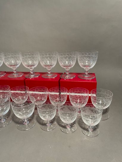 null BACCARAT, modèle Rohan, partie de service en cristal comprenant : 
6 verres...