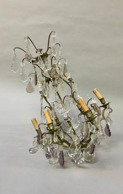 null Bronze and gilt brass chandelier with six lights
H : 70 cm approximately