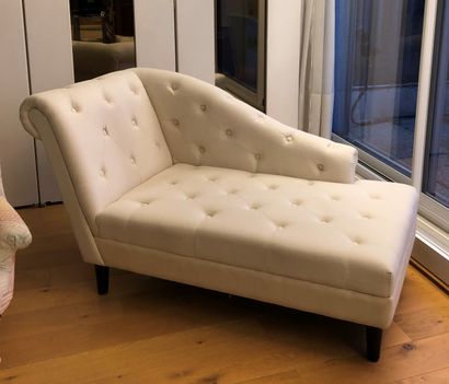 null Modern meridienne and three armchairs, fabric upholstery
75 x 128 x 66 cm for...