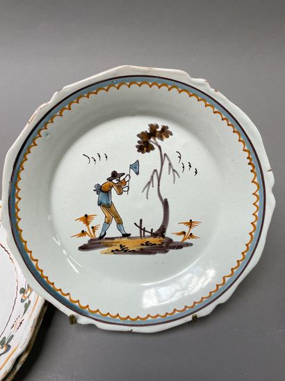null Nine earthenware plates
18th and 19th century, one marked "G OUDOT, 1797
Chips...