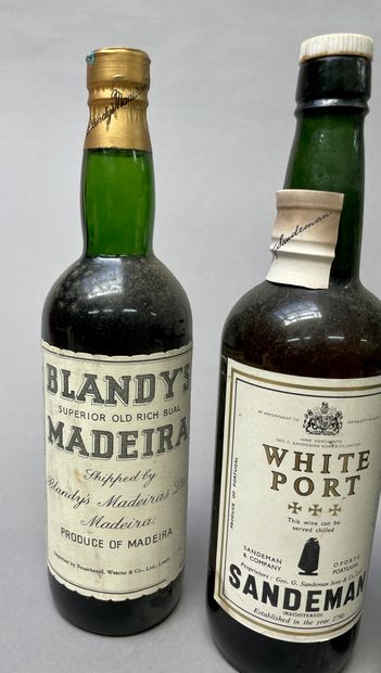 null 5 bouteilles White Porto SANDEMAN et 1 bouteille BLANDY'S MADEIRA
En l'état