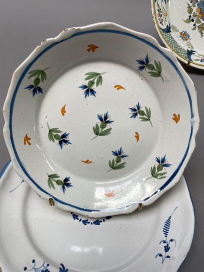 null Nine earthenware plates
18th and 19th century, one marked "G OUDOT, 1797
Chips...