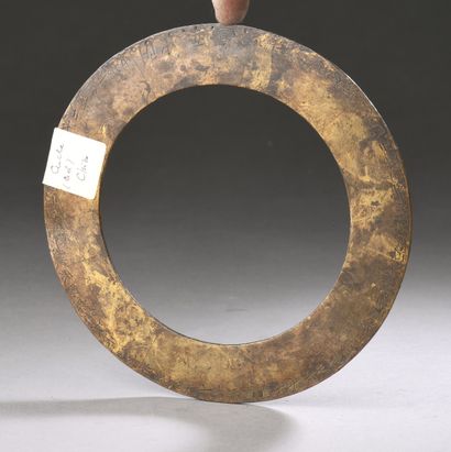 null CIRCLE in copper alloy, the turn engraved recto and verso of characters alternated...