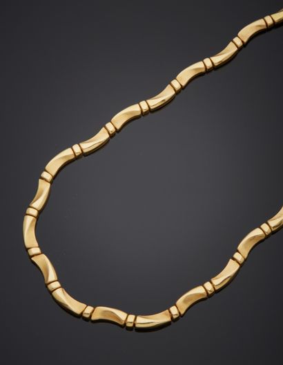 Necklace in 18K yellow gold 750‰, composed...