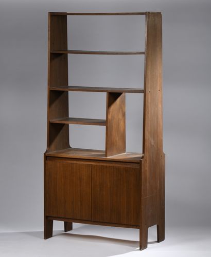 null FRENCH WORK of the 1960's
Bookcase with two doors forming a shelf in the upper...