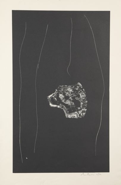 null Robert MOTHERWELL (1915-1991)
Soot - Black Stone, plates 2,3,5 of the series...
