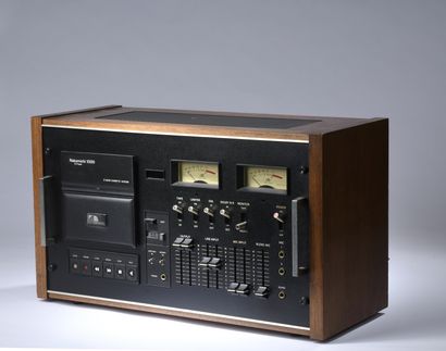 null *NAKAMICHI 1000 Tri-Tracer cassette player.

Lots preceded by an asterisk are...