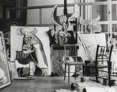 null André VILLERS (1930-2016)
Picasso in Cannes
Twenty silver prints of which nineteen...