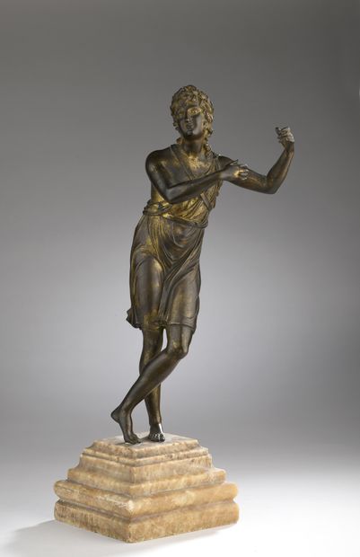 null École française vers 1800 
Apollon 
Bronze à patine mordorée
H. 35 cm, repose...