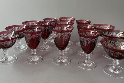 Set of red-backed glasses including:
-18...