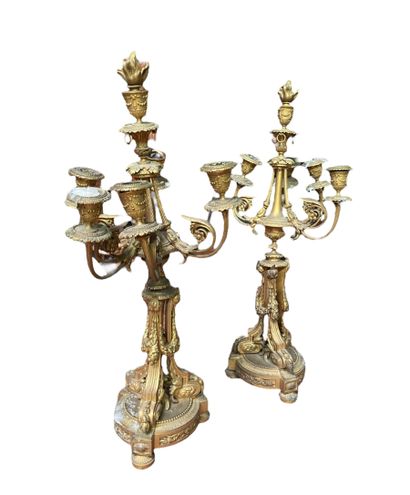null Pair of Louis XVI style candelabra, 19th century
In gilt bronze with 6 lights,...